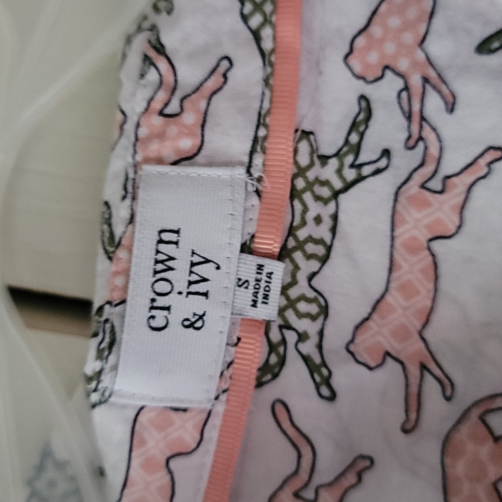 Girls small crown & I've long sleeve blouse with cats super cute! - Picture 2 of 3